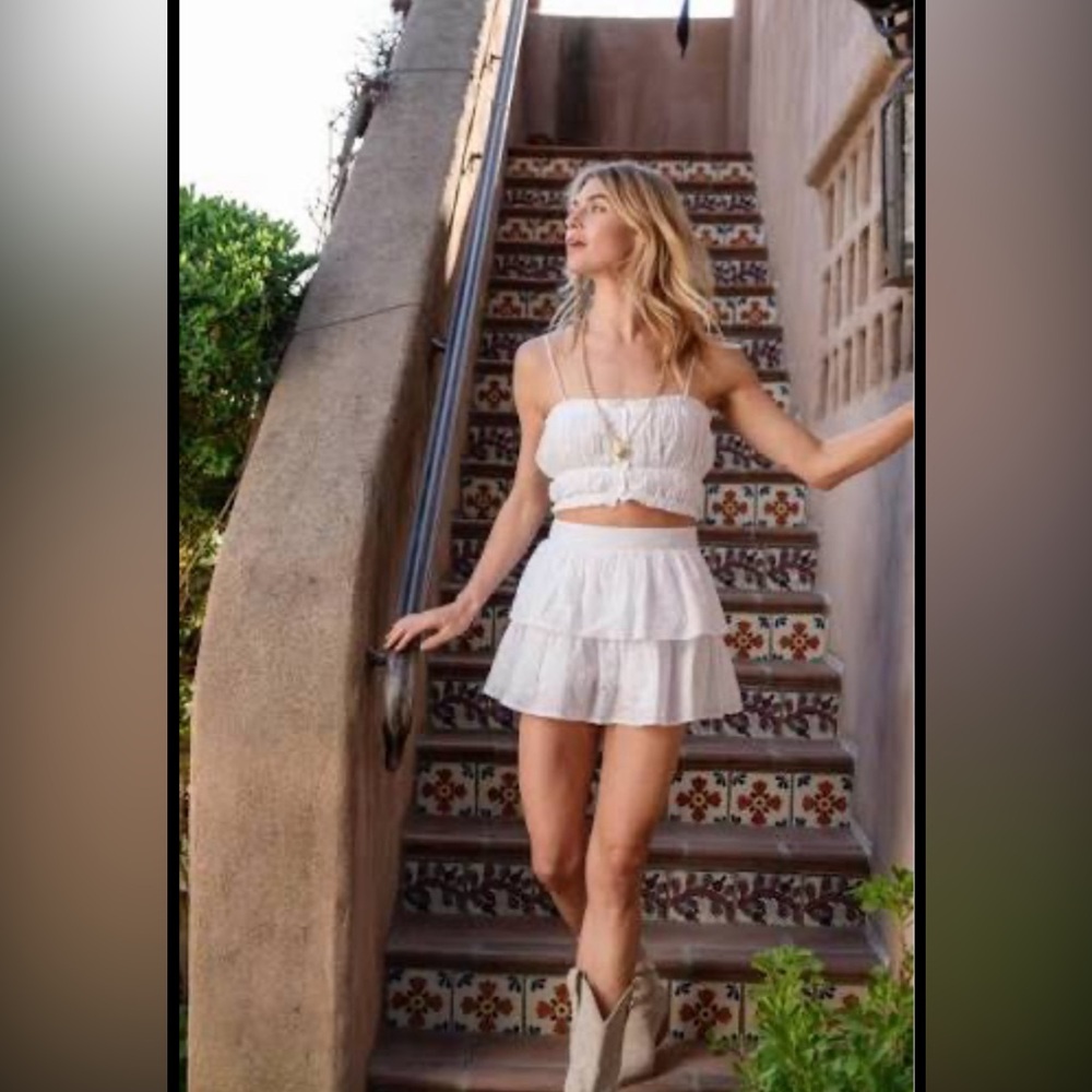 White eyelet Altar’d State top NWT